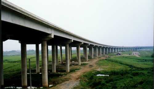 安徽阜周高速跨淮河大桥